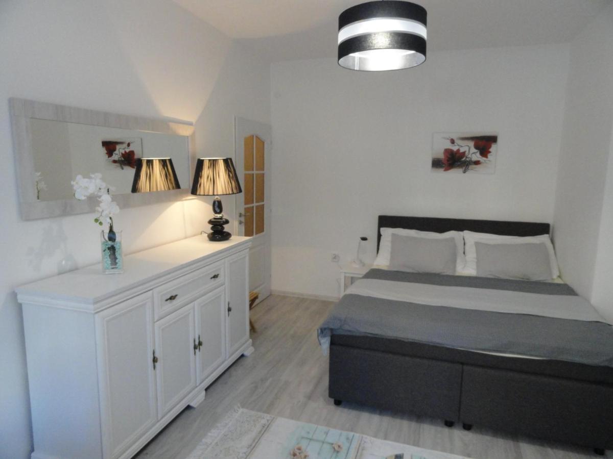Apartman Sluka Jilemnice Exterior foto